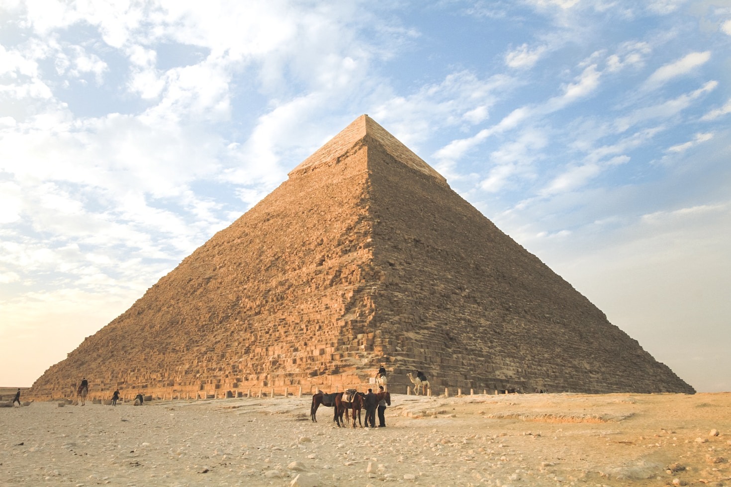 Exploring the Pyramids of Giza: A Historical Perspective